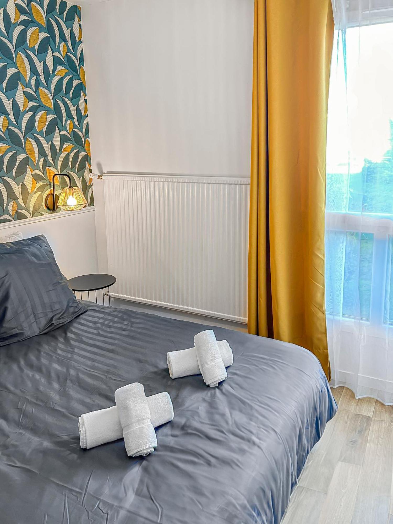 Appartement Lumineux, Wi-Fi Et Parking Prive Niort Exterior photo